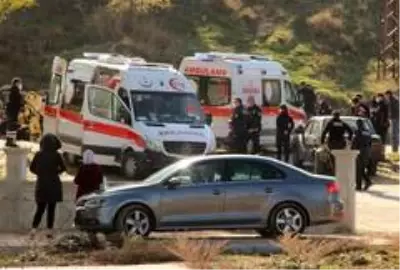İş yeri açma meselesi yüzünden kan aktı: 1 ölü, 7 yaralı İş yeri açma meselesi yüzünden kan aktı: 1 ölü, 7 yaralı