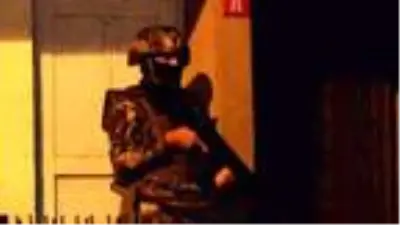 İSTANBUL'DA DEAŞ OPERASYONU: 18 ŞÜPHELİ GÖZALTINDA İSTANBUL'DA DEAŞ OPERASYONU: 18 ŞÜPHELİ GÖZALTINDA