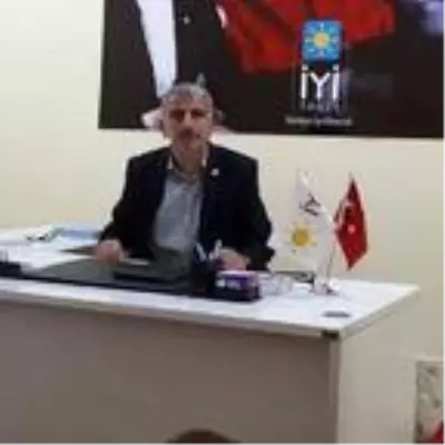 FETÖ üyesi olmakla suçlanan İYİ Parti Rize İl Başkanı: Elinde belge olup savcılığa vermeyen namerttir FETÖ üyesi olmakla suçlanan İYİ Parti Rize İl Başkanı: Elinde belge olup savcılığa vermeyen namerttir