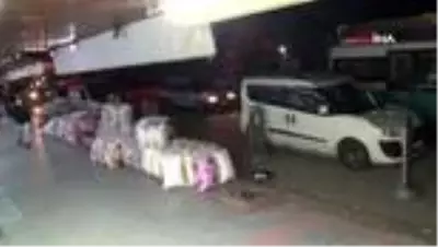 İzmir'de kapkaç dehşeti: O anlar kamerada İzmir'de kapkaç dehşeti: O anlar kamerada