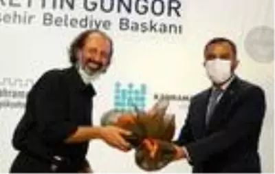 Kahramanmaraş Edebiyat Ödülleri sahiplerini buldu Kahramanmaraş Edebiyat Ödülleri sahiplerini buldu
