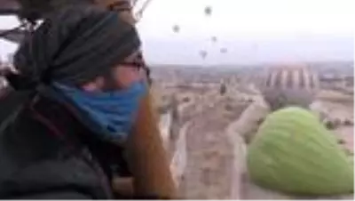 Kapadokya'da balonlar 'sis denizi'nde uçtu Kapadokya'da balonlar 'sis denizi'nde uçtu