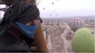 Kapadokya'da balonlar 'sis denizi'nde uçtu Kapadokya'da balonlar 'sis denizi'nde uçtu