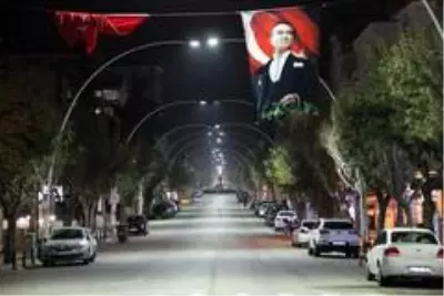 Kısıtlama başladı 'kilit kavşak'ta tüm araçlar tek tek durduruldu Kısıtlama başladı 'kilit kavşak'ta tüm araçlar tek tek durduruldu