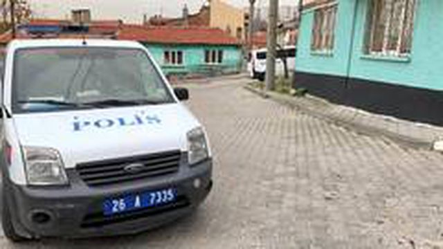 Tartıştığı ablasını boğazından, karnından ve kolundan bıçaklayarak öldürdü