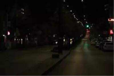 Kırşehir'de, sokaklar ve meydanlar boşaldı Kırşehir'de, sokaklar ve meydanlar boşaldı