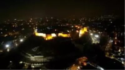 Yurt genelinde sokağa çıkma kısıtlaması başladı Yurt genelinde sokağa çıkma kısıtlaması başladı