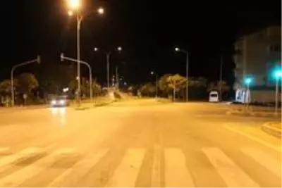 Kısıtlamanın ilk gününde Osmaneli sokakları boş kaldı Kısıtlamanın ilk gününde Osmaneli sokakları boş kaldı