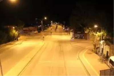 Kısıtlamanın ilk gününde Osmaneli sokakları boş kaldı Kısıtlamanın ilk gününde Osmaneli sokakları boş kaldı