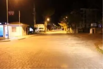 Kısıtlamanın ilk gününde Osmaneli sokakları boş kaldı Kısıtlamanın ilk gününde Osmaneli sokakları boş kaldı