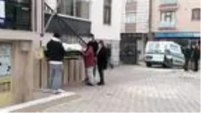 Kızını trafik kazasında kaybeden baba: Kurban olduğum yavrum, gelinlikle gidecekken tabutla gidiyor Kızını trafik kazasında kaybeden baba: Kurban olduğum yavrum, gelinlikle gidecekken tabutla gidiyor