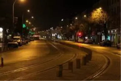 Konya'da cadde meydanlarda sessizlik Konya'da cadde meydanlarda sessizlik