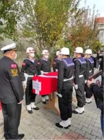 Kore Gazisi askeri törenle uğurlandı Kore Gazisi askeri törenle uğurlandı