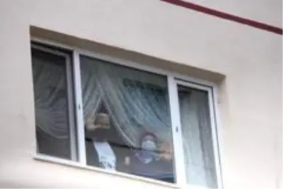 Korona virüsü yenen belediye başkanı 45 gün sonra evine döndü