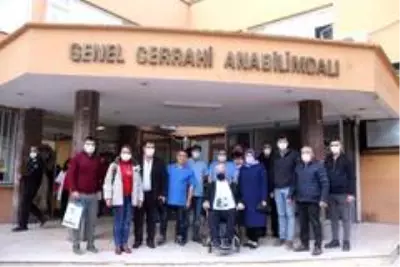 Korona virüsü yenen belediye başkanı 45 gün sonra evine döndü