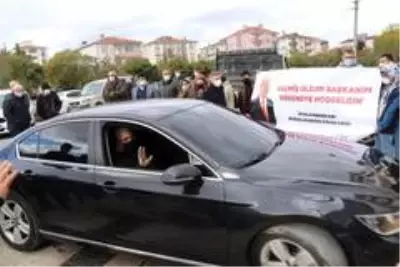 Korona virüsü yenen belediye başkanı 45 gün sonra evine döndü