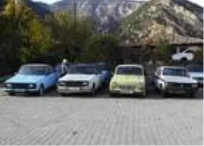 Köyde hurda Anadol'lara hayat veriyor: 2 bin liraya alıp restore ettikten sonra 11 bin liraya satıyor Köyde hurda Anadol'lara hayat veriyor: 2 bin liraya alıp restore ettikten sonra 11 bin liraya satıyor