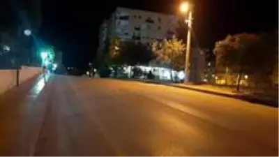 Mardin'de yollar sessizliğe büründü Mardin'de yollar sessizliğe büründü