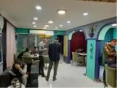 Son dakika haberi! Mardin Kızıltepe'de kısıtlamayı ihlal eden 3 işletmedeki 54 kişiye 73 bin 800 TL ceza uyguladı Son dakika haberi! Mardin Kızıltepe'de kısıtlamayı ihlal eden 3 işletmedeki 54 kişiye 73 bin 800 TL ceza uyguladı