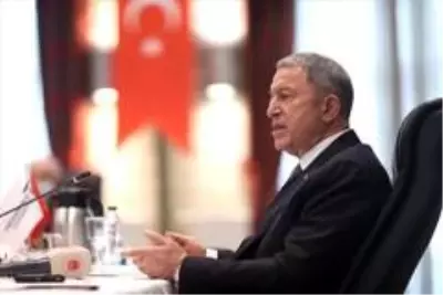 Milli Savunma Bakanı Hulusi Akar ve TSK Komuta Kademesi TUSAŞ'ı ziyaret etti Milli Savunma Bakanı Hulusi Akar ve TSK Komuta Kademesi TUSAŞ'ı ziyaret etti