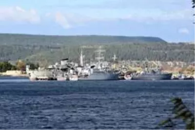 NATO Daimi Mayın Karşı Tedbirleri Deniz Görev Grubu-2 unsuru gemiler Çanakkale'ye liman ziyareti gerçekleştirdi NATO Daimi Mayın Karşı Tedbirleri Deniz Görev Grubu-2 unsuru gemiler Çanakkale'ye liman ziyareti gerçekleştirdi