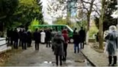 Prof. Dr. Asım Cenani'nin cenazesi İstanbul'da defnedildi Prof. Dr. Asım Cenani'nin cenazesi İstanbul'da defnedildi