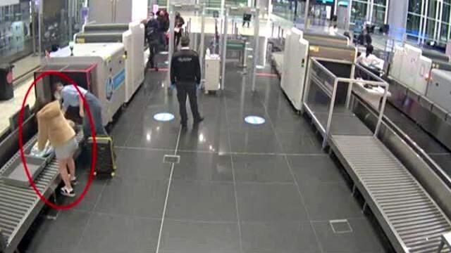 Sahte pasaportla yurt dışına kaçmaya çalışan PKK'lı kadın terörist tutuklandı