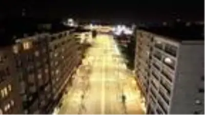 Sivas'ta yasak başladı, cadde ve sokaklar boş kaldı Sivas'ta yasak başladı, cadde ve sokaklar boş kaldı