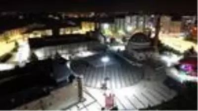 Sivas'ta yasak başladı, cadde ve sokaklar boş kaldı Sivas'ta yasak başladı, cadde ve sokaklar boş kaldı