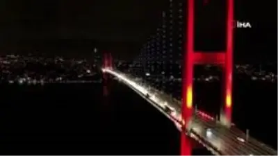 Sokağa çıkma kısıtlaması başladı, 15 Temmuz Köprüsü'nde trafik yoğunlaştı Sokağa çıkma kısıtlaması başladı, 15 Temmuz Köprüsü'nde trafik yoğunlaştı