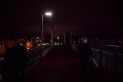 Bu işte bir terslik var! Sokağa çıkma kısıtlaması başladı, 15 Temmuz Köprüsü'nde trafik yoğunlaştı Bu işte bir terslik var! Sokağa çıkma kısıtlaması başladı, 15 Temmuz Köprüsü'nde trafik yoğunlaştı