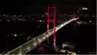 Sokağa çıkma kısıtlaması başladı, 15 Temmuz Köprüsü'nde trafik yoğunlaştı Sokağa çıkma kısıtlaması başladı, 15 Temmuz Köprüsü'nde trafik yoğunlaştı