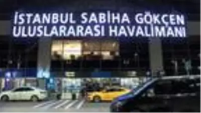 Sokağa çıkma kısıtlamasının ardından Sabiha Gökçen'de uçuşlar devam ediyor Sokağa çıkma kısıtlamasının ardından Sabiha Gökçen'de uçuşlar devam ediyor