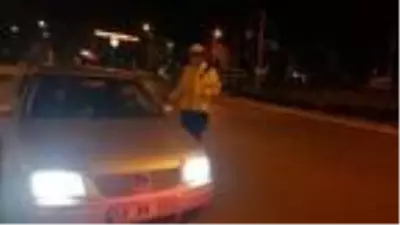 Sokaklar motorcu kuryelere kaldı Sokaklar motorcu kuryelere kaldı