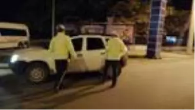 Sokaklar motorcu kuryelere kaldı Sokaklar motorcu kuryelere kaldı