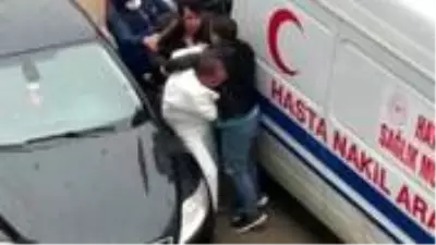 Trafik magandası tarafından darbedilen ambulans şoförü: Tüm sağlık çalışanları adına şikayetçiyim Trafik magandası tarafından darbedilen ambulans şoförü: Tüm sağlık çalışanları adına şikayetçiyim