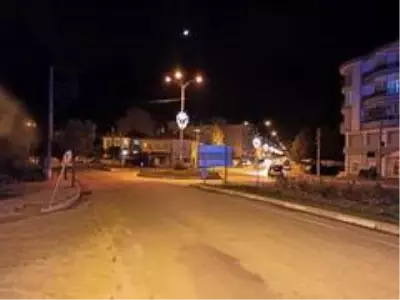 Son dakika haber | Şuhut'ta kisitlamanın ilk günü cadde ve sokaklar bomboş kaldı Son dakika haber | Şuhut'ta kisitlamanın ilk günü cadde ve sokaklar bomboş kaldı