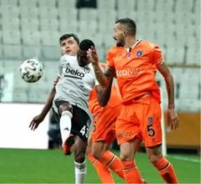 İlk yarıda 2 gol var İlk yarıda 2 gol var