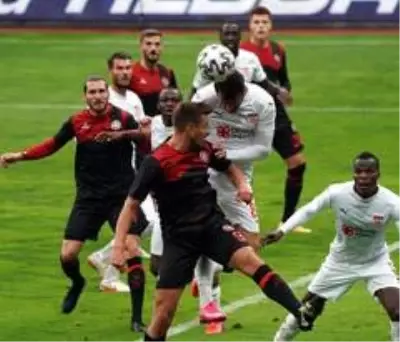 Süper Lig: Fatih Karagümrük: 1 DG Sivasspor: 1 (Maç sonucu) Süper Lig: Fatih Karagümrük: 1 DG Sivasspor: 1 (Maç sonucu)
