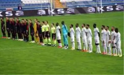 Süper Lig: Fatih Karagümrük: 0 Sivasspor: 0 (Maç devam ediyor) Süper Lig: Fatih Karagümrük: 0 Sivasspor: 0 (Maç devam ediyor)