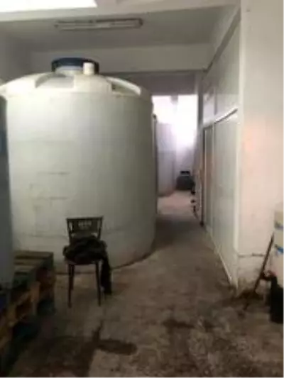 Son Dakika | Tekirdağ'da sirke fabrikasında 90 ton sahte şarap ele geçirildi Son Dakika | Tekirdağ'da sirke fabrikasında 90 ton sahte şarap ele geçirildi