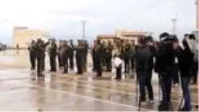 Türkiye'nin Libya ordusuna yönelik askeri eğitim programı ilk mezunlarını verdi Türkiye'nin Libya ordusuna yönelik askeri eğitim programı ilk mezunlarını verdi