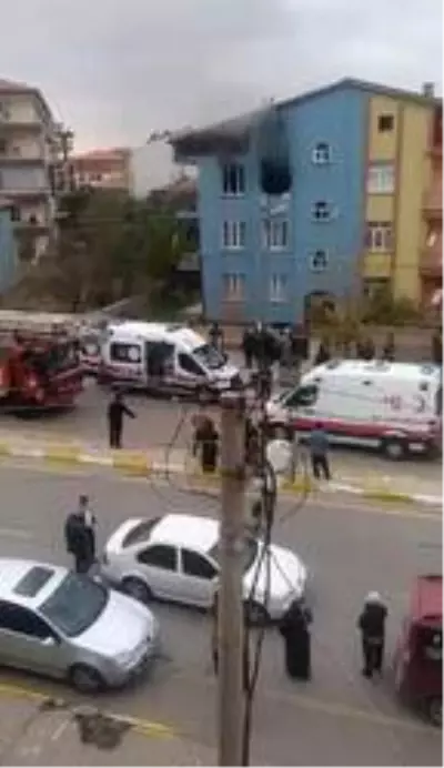 Tutuşturmak için benzin dökülen soba patladı: 5 yaralı Tutuşturmak için benzin dökülen soba patladı: 5 yaralı
