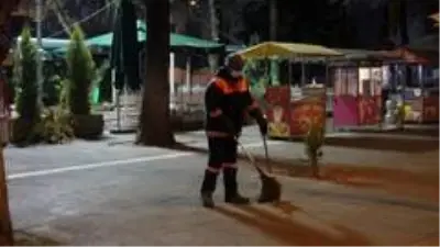 Kısıtlama başladı 'kilit kavşak'ta tüm araçlar tek tek durduruldu Kısıtlama başladı 'kilit kavşak'ta tüm araçlar tek tek durduruldu