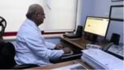 Uzmanından 'Temaslı selamlaşmak Kovid-19 riskini artırabilir' uyarısı Uzmanından 'Temaslı selamlaşmak Kovid-19 riskini artırabilir' uyarısı