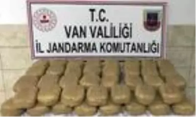 Van'da 66 kilo toz esrar ele geçirildi Van'da 66 kilo toz esrar ele geçirildi
