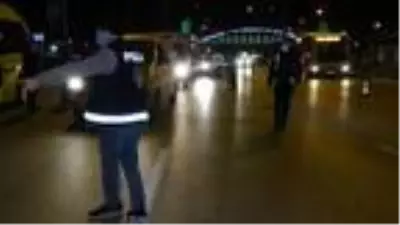 Son dakika haberi: Yasaklar başladı, polis kontrol noktalarını artırdı Son dakika haberi: Yasaklar başladı, polis kontrol noktalarını artırdı
