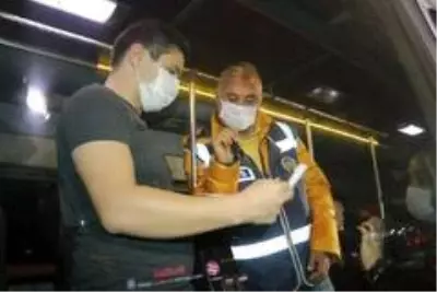 'Yasaktan haberim yoktu' diyen yaşlı kadın, ceza yemekten kurtulamadı 'Yasaktan haberim yoktu' diyen yaşlı kadın, ceza yemekten kurtulamadı