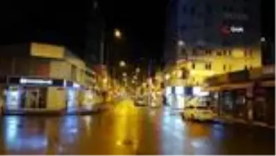 Malatya'da cadde ve sokaklar boş kaldı Malatya'da cadde ve sokaklar boş kaldı