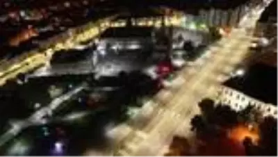 Kısıtlama başladı 'kilit kavşak'ta tüm araçlar tek tek durduruldu Kısıtlama başladı 'kilit kavşak'ta tüm araçlar tek tek durduruldu